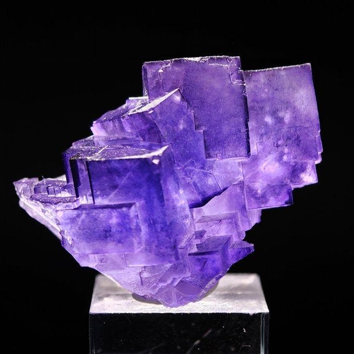Esthetiek FLUORITE VIOLET, Kruisende kubussen met geesten, Collections, Minéraux & Fossiles
