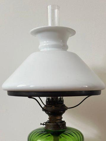 Olielamp - Verzilverd messing, Opaline glas - duplex, Antiek en Kunst