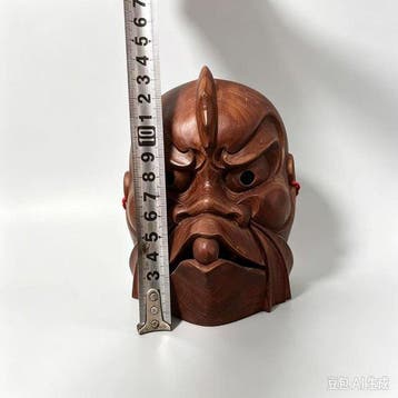 Japanse met de hand gesneden houten Kijin (Oni)