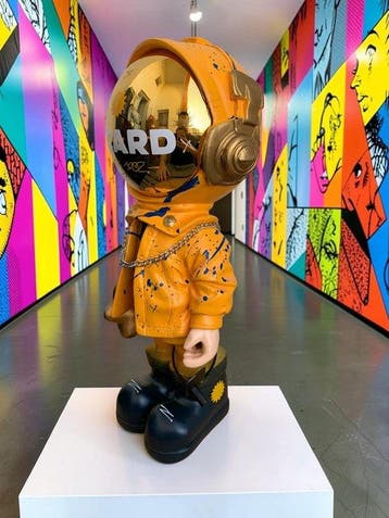 WASE - Beeldje - ASTRO PAUL RICARD CUSTOM YELLOW - Hars