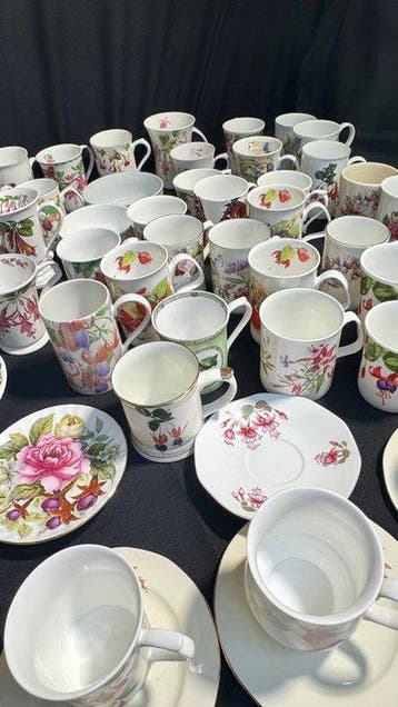 Dunoon - Tafelservies (62) - Porselein, Been