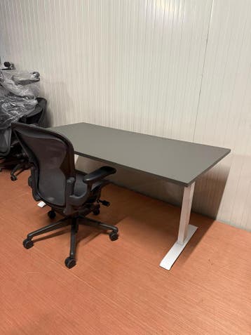 Verstelbaar Bureau - Elektrisch - Antraciet Blad - Wit Frame, Verzenden, In hoogte verstelbaar, Nieuw