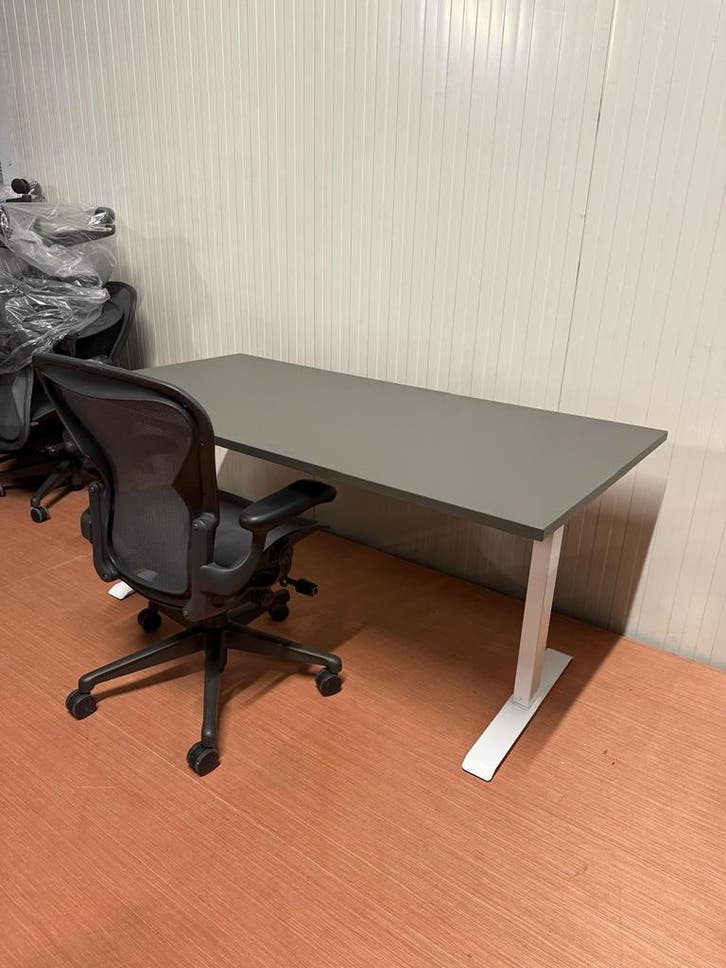 Verstelbaar Bureau - Elektrisch - Antraciet Blad - Wit Frame, Maison & Meubles, Bureaux, Envoi