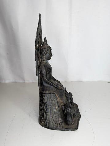 Boeddha onder Bodhiboom met twee olifanten – Brons,