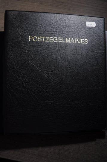 Accessoires Nederland - Flinke doos vol met 9 lege luxe, Gestempeld