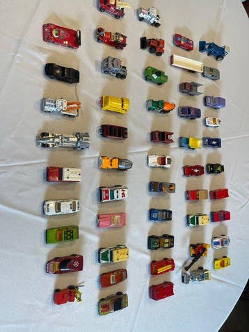 Matchbox 1:64 - Modelauto (51) - Lot de petites voitures, Nieuw