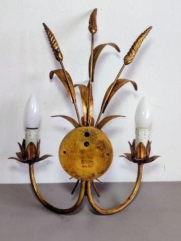 Wall lamp A grain of wheat wall lamp in the style of Hans