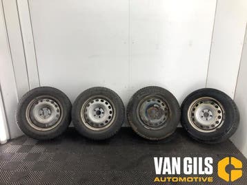 Velgen set + banden Peugeot Expert O330604, Nieuw
