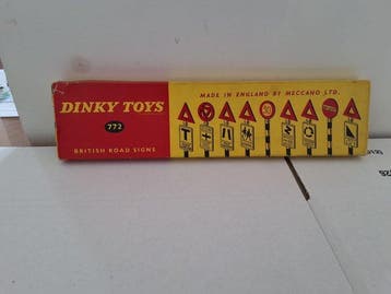 Dinky Toys - Modelauto - British Road Signs set 772
