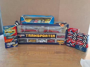 Corgi 1:43 - Modelauto (15) - Transporter and Trailer set en, Nieuw