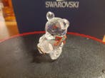 Swarovski - Figurine - Kris Bear - With honey pot - 213068 -, Antiquités & Art