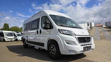 Dreamer Fun + D 55 zo goed als nieuw met dwarsbed 11435, Buscamper of Camperbus