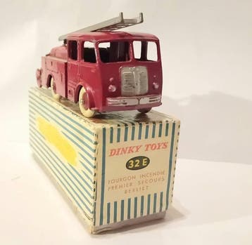 Dinky Toys 1:43 - Camion miniature - Berliet Fire Engine