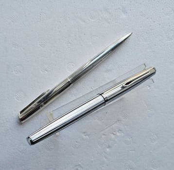 Aurora - International - plume or 14 carats 585 - Parure de, Collections, Stylos