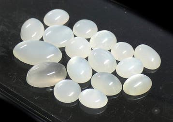 Set maanstenen 100% natuurlijk Cabochon- 17.28 g - (17)