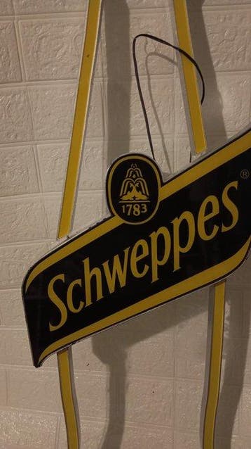 Schweppes neonreclame - Neonlichtbord - metraquilato