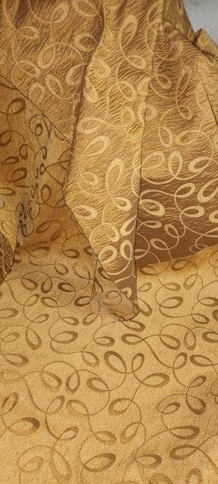 San Leucio prezioso vellutato damascato oro-rame setificato