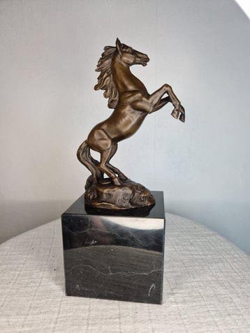 J.P. Depose - A. Barage - Statue, Bronzen stijgend paard op