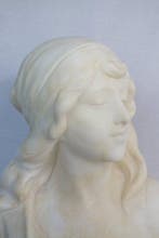 Adolfo Cipriani - Sculpture, Buste Dame. - 32 cm - Marbre de