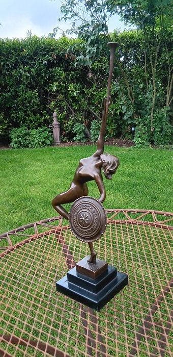 sculptuur, elegantie in beweging - 42 cm - brons marmer