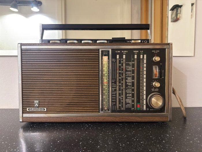 Grundig - Satellit Transistor 6001 Radio, Audio, Tv en Foto, Radio's