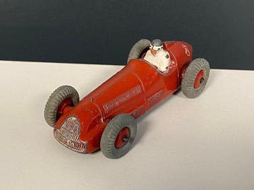 Dinky Toys 1:43 - Model raceauto (2) - Voiture de course, Nieuw