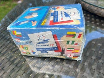 1998 Panini France 98 Factory Sealed in original wrapping., Verzamelen, Nieuw