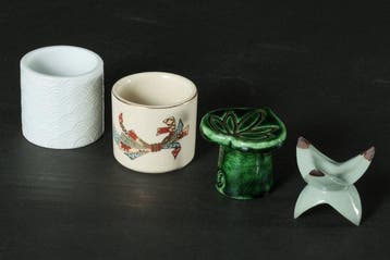 Theeservies - Ceramische dekselhouders (futaoki) – Hirado,, Antiek en Kunst