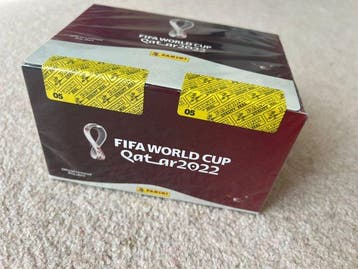 2022 Panini Factory Sealed Box with 120 Mint Sealed Sticker, Verzamelen, Nieuw