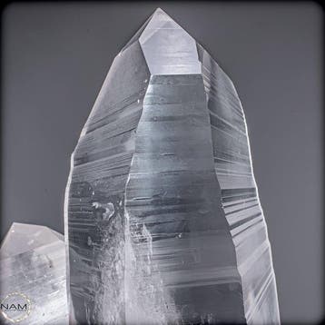 Natuurlijke lemurische kwartscluster uit Brazilië – Zeldzaam, Verzamelen, Mineralen en Fossielen