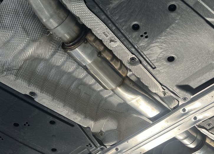 FOX BMW G3 - 330i middendemper, Auto-onderdelen, Uitlaatsystemen, Nieuw, Verzenden