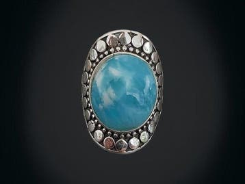 Ring van Larimar en zilver 925, rhodiumgeplateerd. Maat