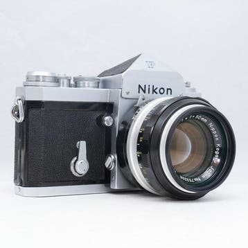 Nikon F Eye-Level + Nikkor-S Auto 50mm F1.4 Analoge camera, Nieuw