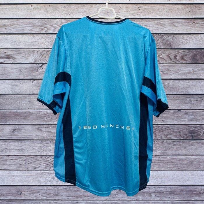 1860 München - Duitse voetbal competitie - 2001 -, Verzamelen, Overige Verzamelen