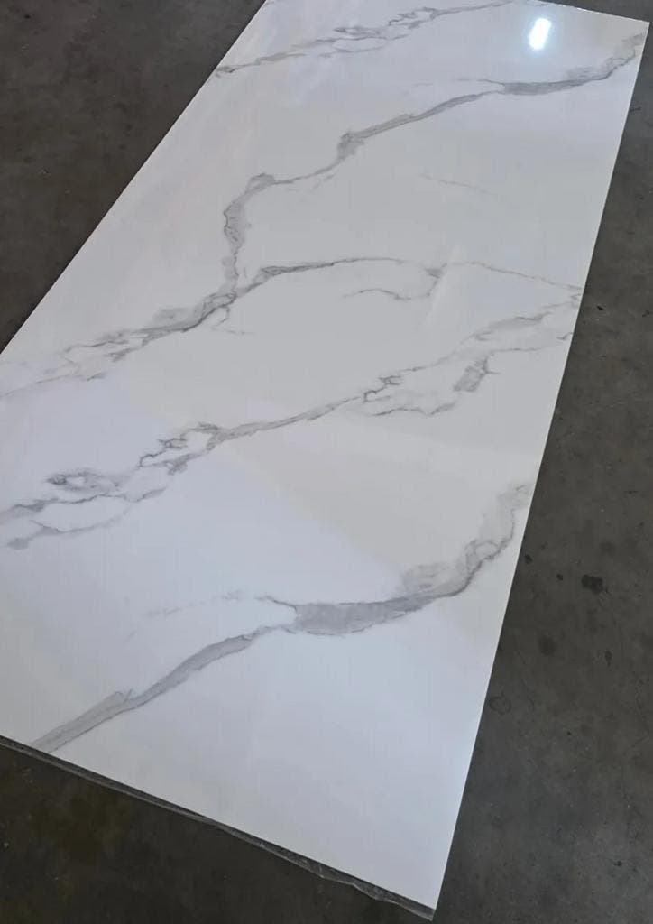Panneau mural en marbre blanc en PVC mat, Doe-het-zelf en Bouw, Platen en Panelen