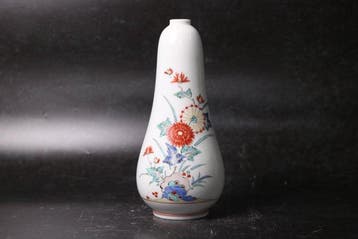 Kakiemon XIII Nigoshide porseleinen budvaas,