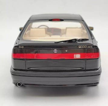 DNA Collectibles 1:18 - Modelauto - Saab 9000 CS Aero - 1995, Nieuw