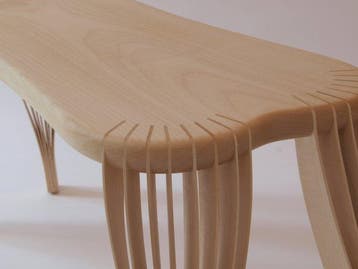 Florian Artmann - Bijzettafel - Esdoorn - Vrouwelijke