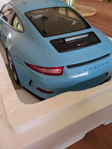 Minichamps 1:12 - Modelauto - Porsche 911 R - 2016, Nieuw