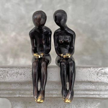 sculptuur, NO RESERVE PRICE - Bronze sitting couple - Bronze