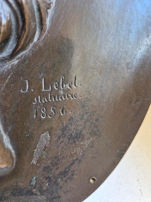 J Lebel statuaire 1856 - Reliëf, Samuel Hahnemann - 30 cm -, Antiquités & Art, Antiquités | Céramique & Poterie