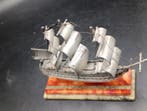 Navire miniature, Nieuw