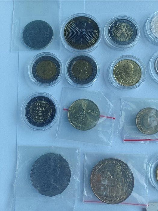 Wereld. Collection of coins, Postzegels en Munten, Munten | Europa | Niet-Euromunten