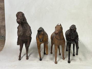 Decoratief ornament (4) - Nederland - lederen paarden