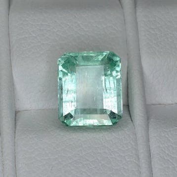 Sans prix de réserve Émeraude - 2.96 ct - International