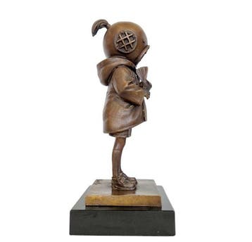 Sculpture, Girl with diving helmet - 34 cm - Bronze, Marbre