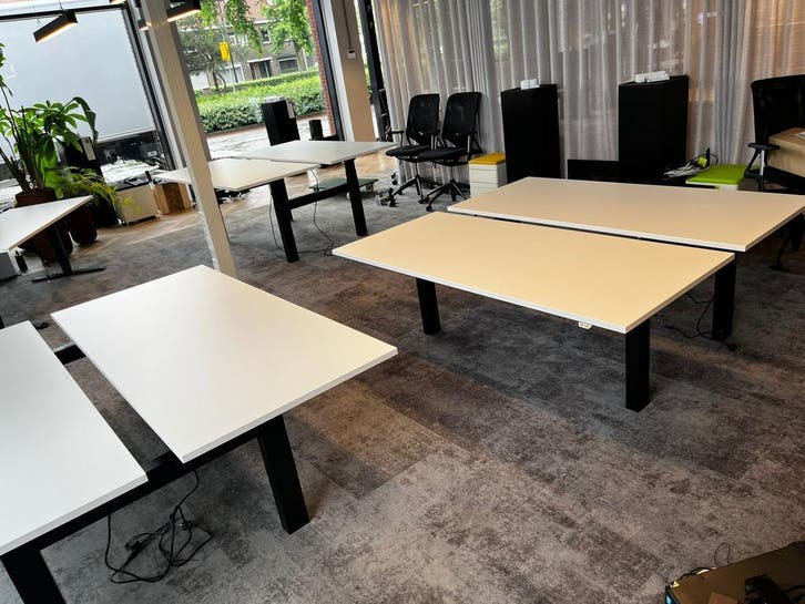 Ahrend Zit Sta Duo Bureau, Nieuwstaat Inclusief Garantie!, Maison & Meubles, Bureaux, Envoi