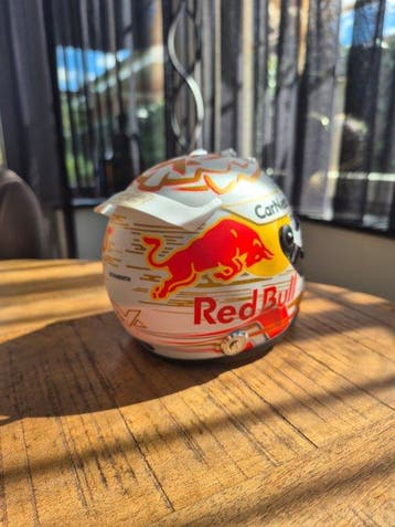Red Bull Racing - Max Verstappen - 2020 - Scale 1/2 helmet, Nieuw