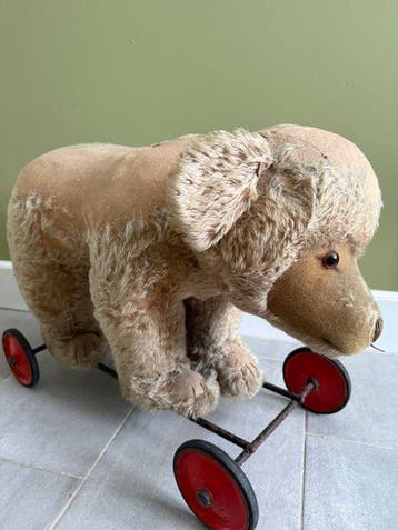 Steiff - Pluche dier Rollbär / Ride-on wheeled teddy bear -