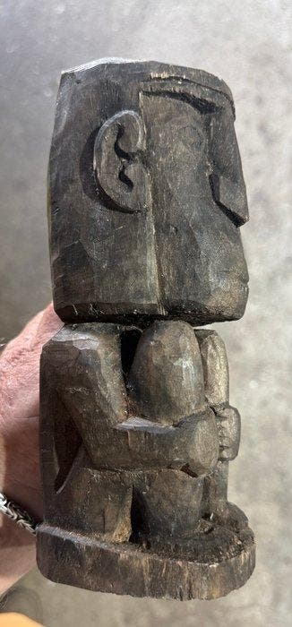 Lovy Korwar-figuur van Biak-eiland - steenbijl -, Antiek en Kunst